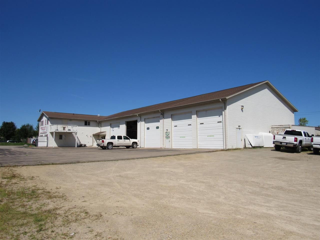 1694 N Silverspring Dr, Appleton, WI 54913